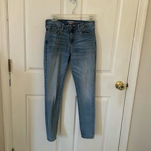 Denizen Modern Skinny Jeans